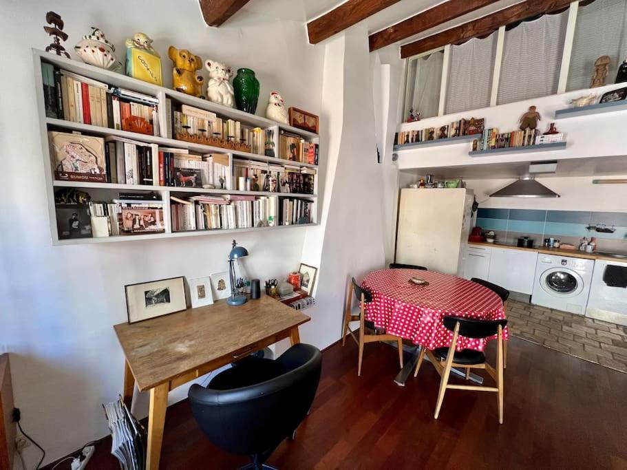 Une Ambiance Boheme Sur Les Toits De Sainte-Anne Montpellier Exteriér fotografie